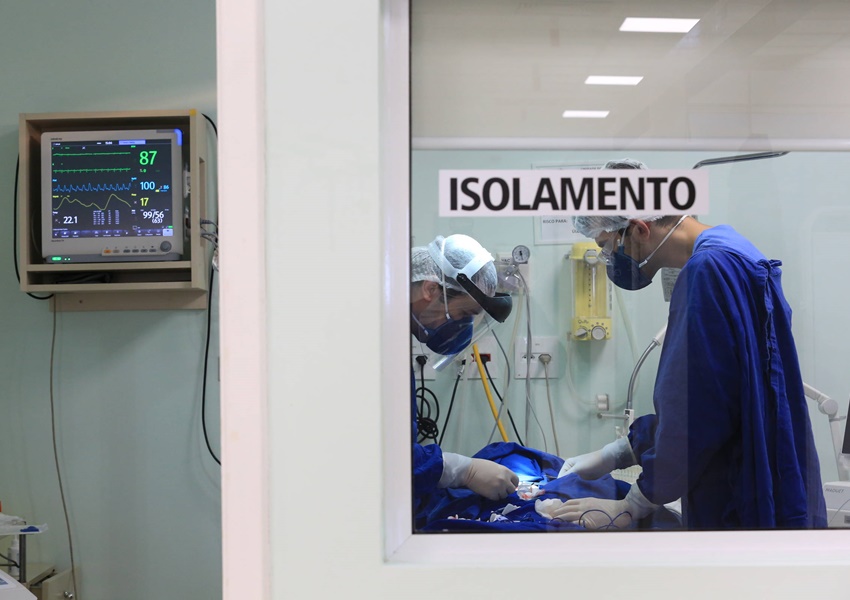 Simões Filho: Moradora é internada em UTI após contrair vírus raro