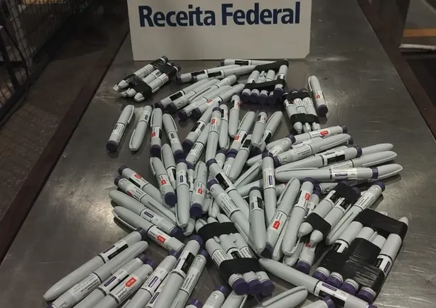Receita Federal apreende 100 canetas de Mounjaro com passageiro no Aeroporto de Salvador