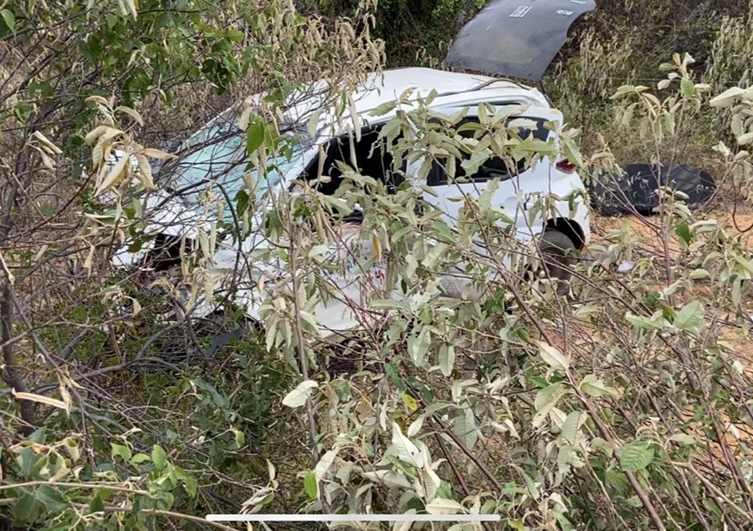 Livramento: Três pessoas morrem em acidente envolvendo dois carros na BA-152