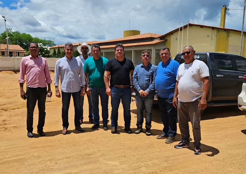 Prefeito de Livramento e autoridades avaliam obras e projetos de infraestrutura na cidade