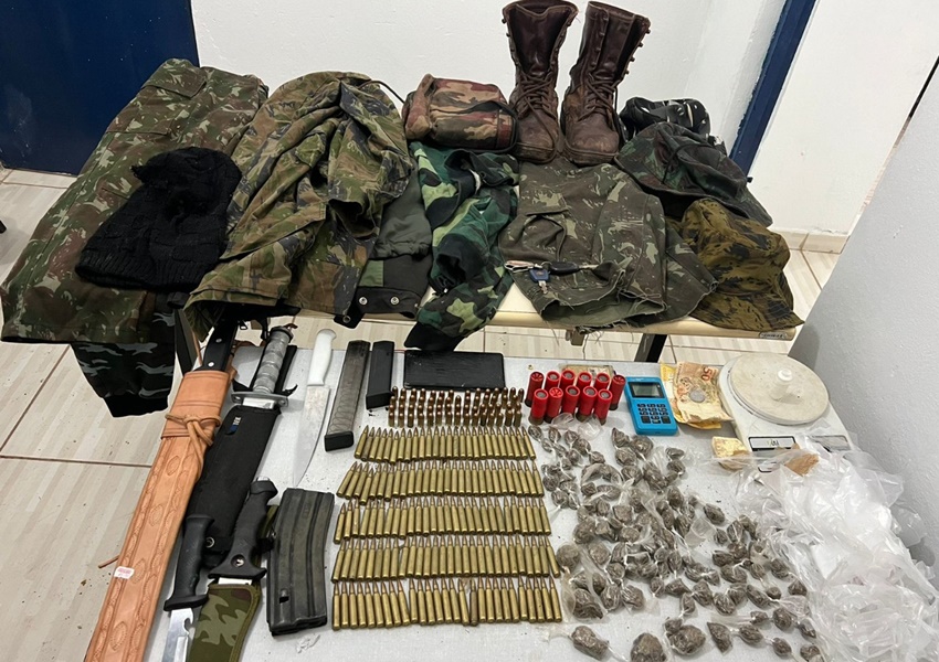 PM e PC prendem traficante com munições de fuzil e drogas