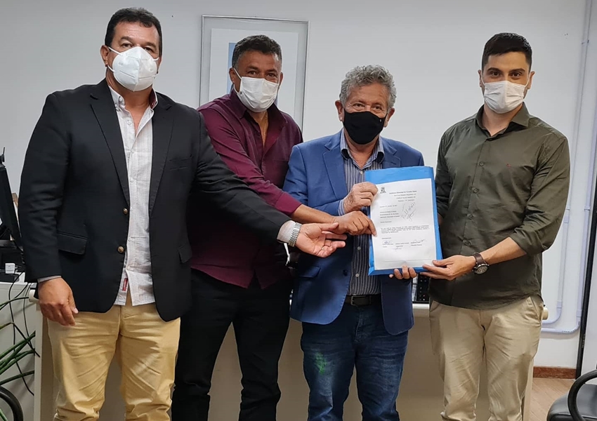 Deputado Marquinho Viana encaminha projeto da ponte entre Caraíbas e Belo Campo