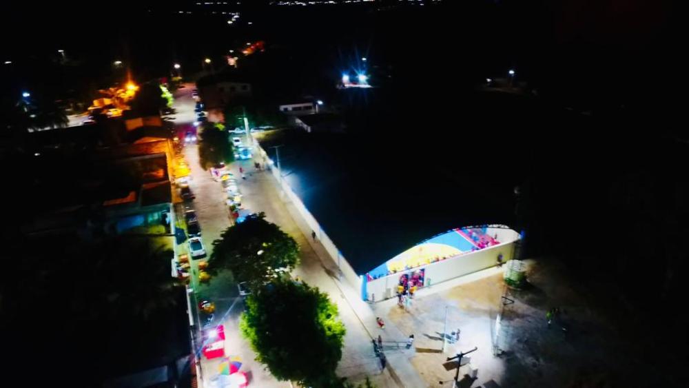 Prefeito Phellipe Brito entrega mais uma obra para a população de Ituaçu