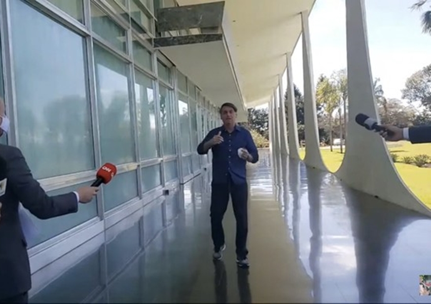 Deputado promete acionar MPF contra Bolsonaro por expor jornalistas a vírus