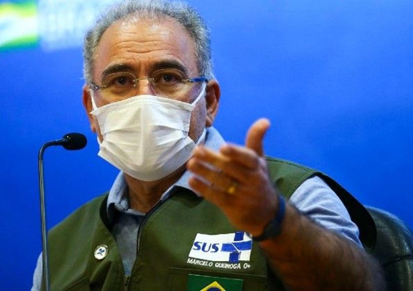 Após liberação da Anvisa, Queiroga trava aplicação da Coronavac para crianças