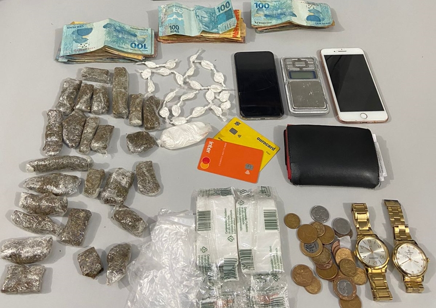 Polícia Militar prende trio com drogas em Livramento de Nossa Senhora