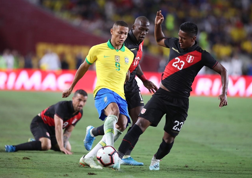 Brasil perde para o Peru e encerra amistosos nos EUA sem vitória