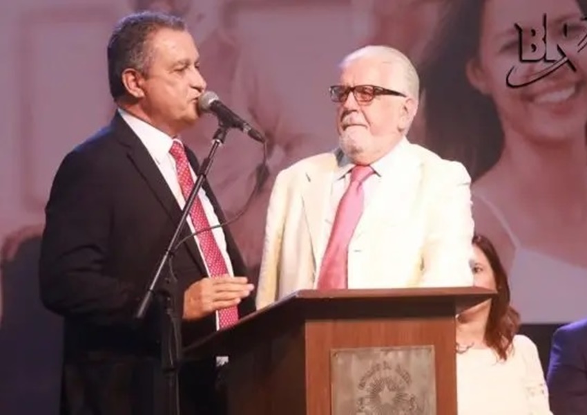 Ao encerrar mandato, Rui se emociona e agradece a Wagner por 'oportunidade'