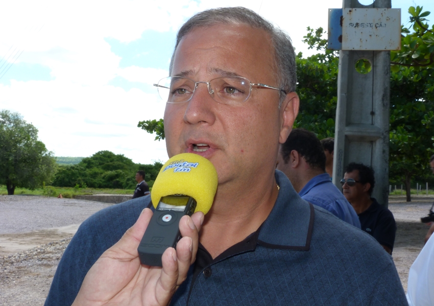 Secretário de Saúde da Bahia diz que 'Atenção Básica está à beira do colapso'