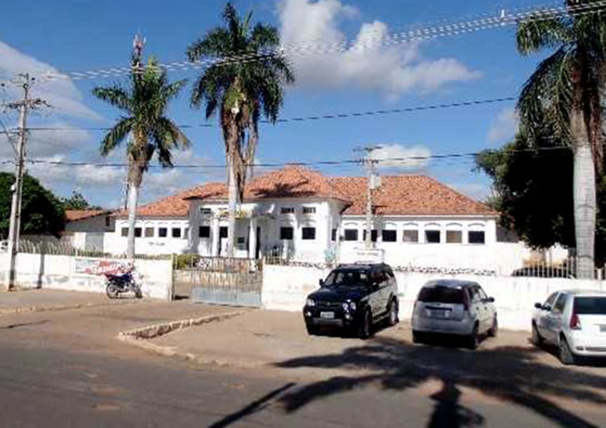 Prefeitura de Ituaçu contrata serviços de advocacia no valor de R$ 100 mil em plena pandemia de Covid-19