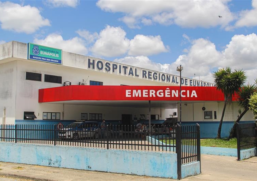 Quatro pessoas são mortas a tiros dentro de bar em Eunápolis