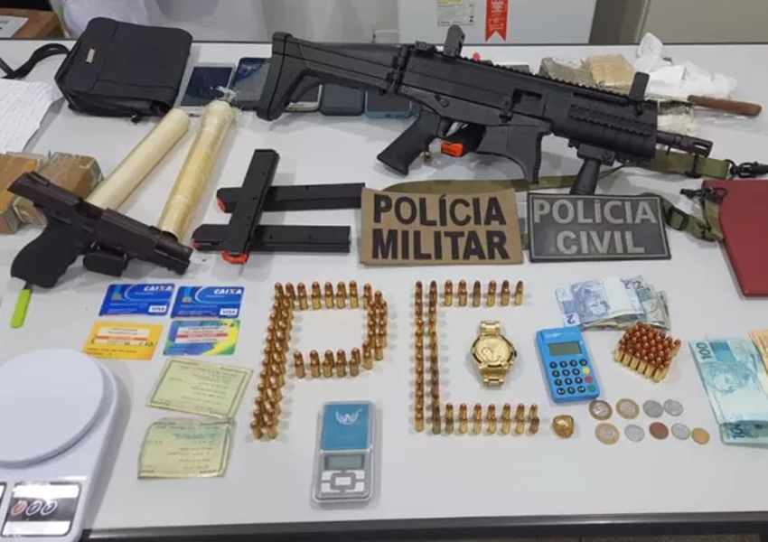 Operação Policial em Brumado resulta na morte de suspeito e apreensão de armas e drogas