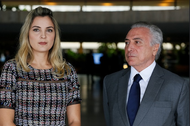 Agente é afastada por não ajudar Marcela Temer a salvar cachorro que mergulhou no Lago Paranoá