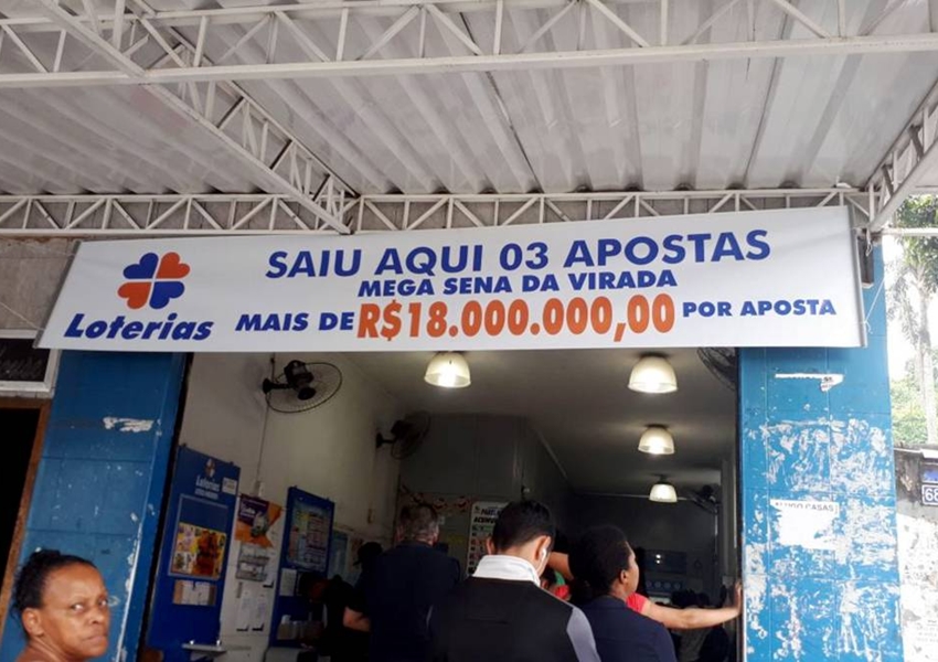 Três apostas premiadas na Mega da Virada foram feitas por um único apostador