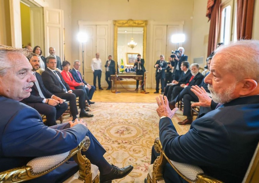 Lula pede desculpas para argentinos por 'grosserias' de Jair Bolsonaro