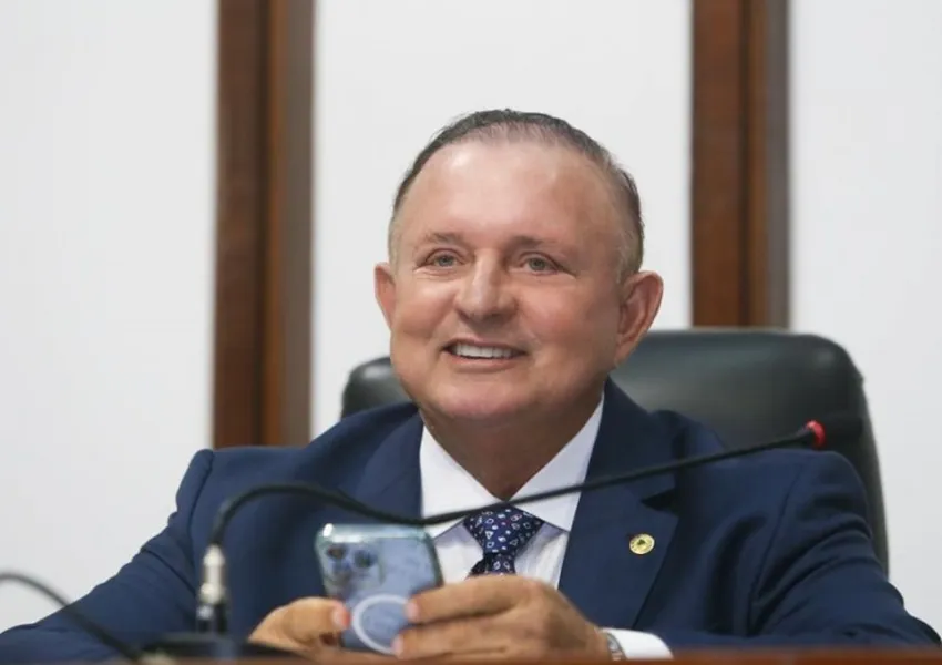 Adolfo Menezes recebe apoio para terceiro mandato na AL-BA