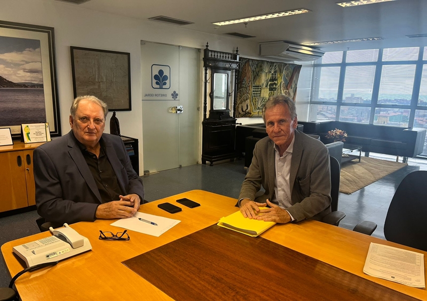 Prefeito de Dom Basílio discute transposição de águas em reunião com diretores do DNOCS