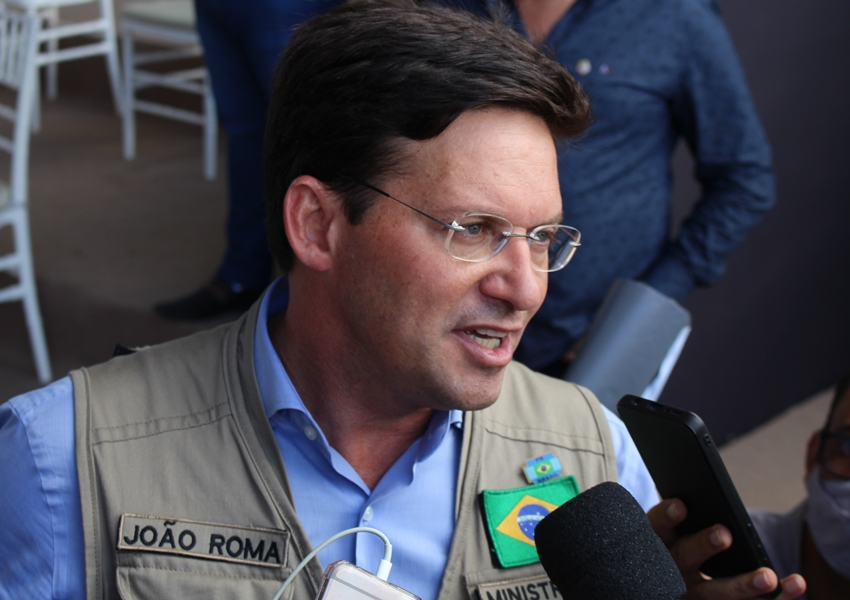 Em Iaçu, Roma defende aprovação de PEC que viabiliza pagamento do Auxílio-Brasil este ano