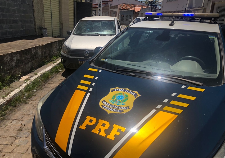 Homem aluga carro por R$ 7 mil e acaba preso na BR 116 em Jequié