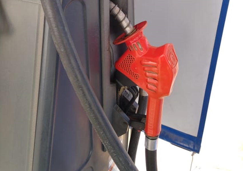 Petrobras reajusta gasolina em 7,6% a partir da terça (19)
