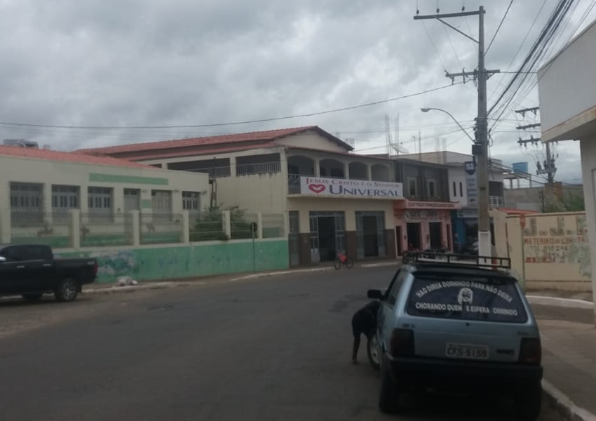 Livramento: Pastor solicita implantação de faixa de pedestres ou quebra molas na Av. Leônidas Cardoso