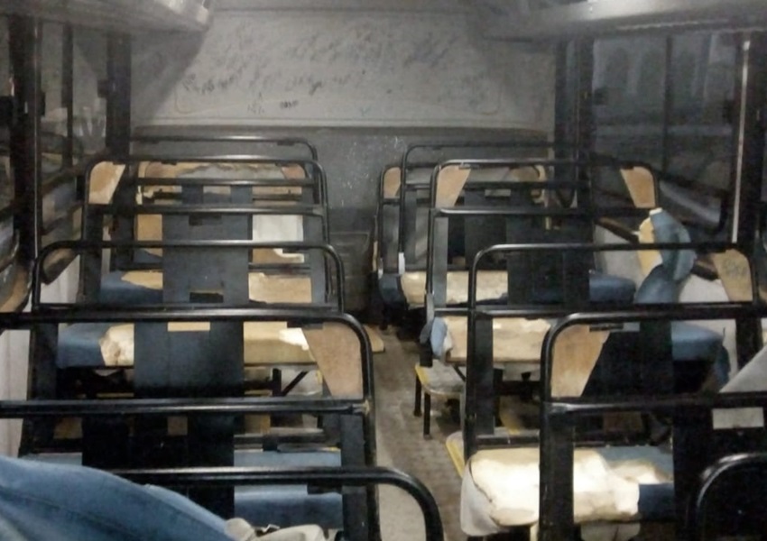 Livramento: estudantes praticam vandalismo em ônibus escolar