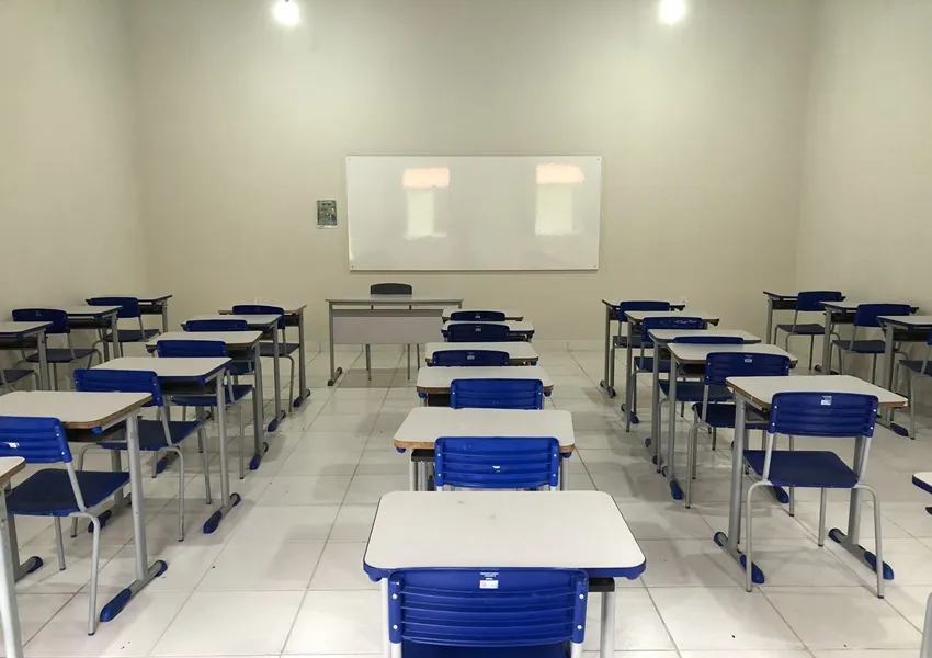 Câmara aprova piso nacional do magistério para professores temporários