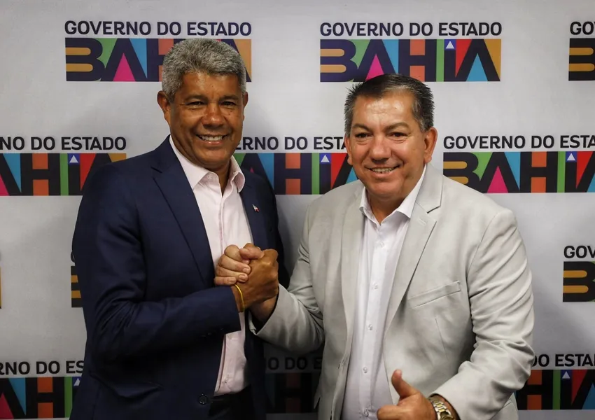 Prefeito de Tanhaçu declara apoio a Jerônimo e deixa de integrar base de ACM Neto