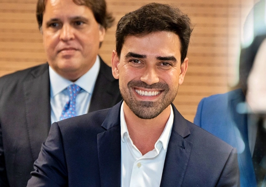 Junior Marabá comenta relação estremecida com ACM Neto e projeções para 2026
