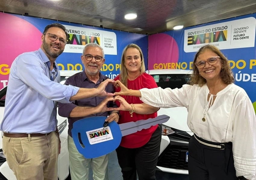 Livramento de Nossa Senhora recebe dois veículos para reforçar serviços de saúde