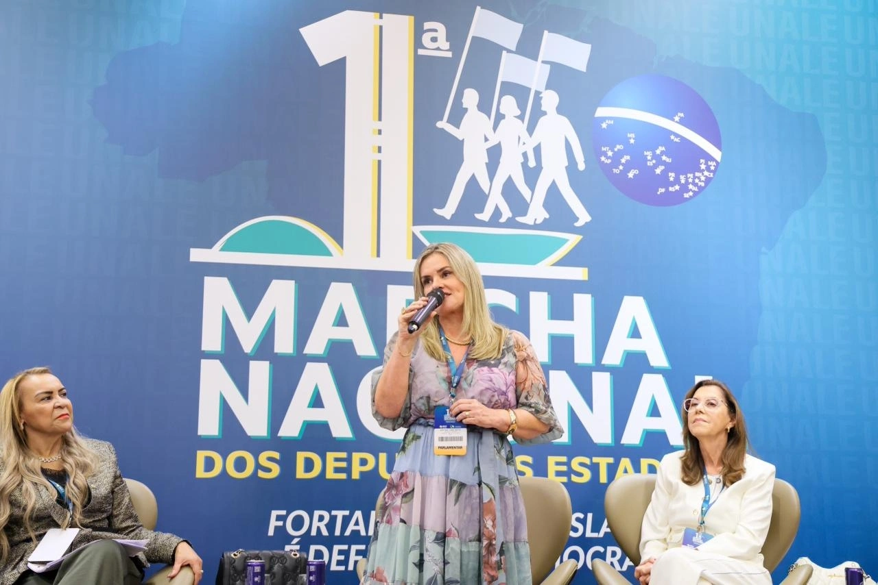“A Bahia tem voz e protagonismo neste debate nacional”, declara presidente Ivana Bastos na abertura da 1ª Marcha Nacional dos Deputados Estaduais