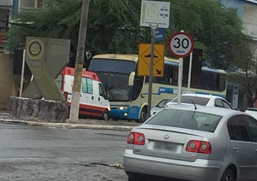 Homem morre dentro de ônibus da Novo Horizonte em Brumado; ele seguia para Caetité