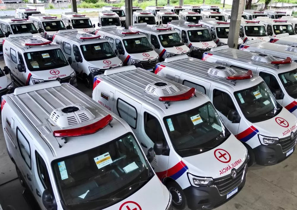 Governador entrega 150 veículos para fortalecer a saúde nos municípios baianos