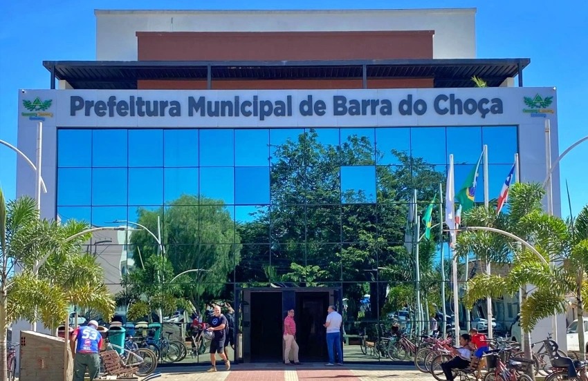 TCM determina que Prefeitura de Barra do Choça regularize contratação de servidores temporários
