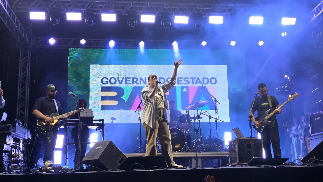 Com shows de Théo Rúbia e Gabi Sampaio, Dia do Evangélico reúne fiéis em Livramento