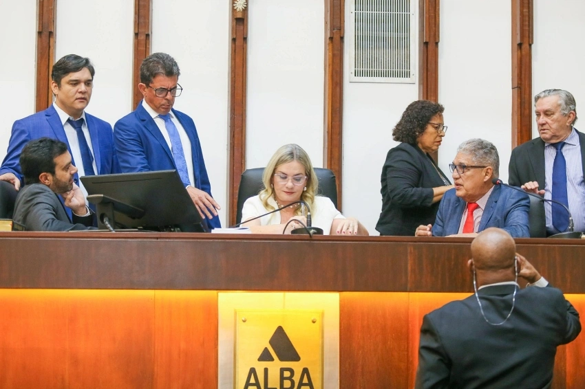 Sem acordo ALBA não vota orçamento 2026 em primeiro turno, mas aprova empréstimo no BNDES