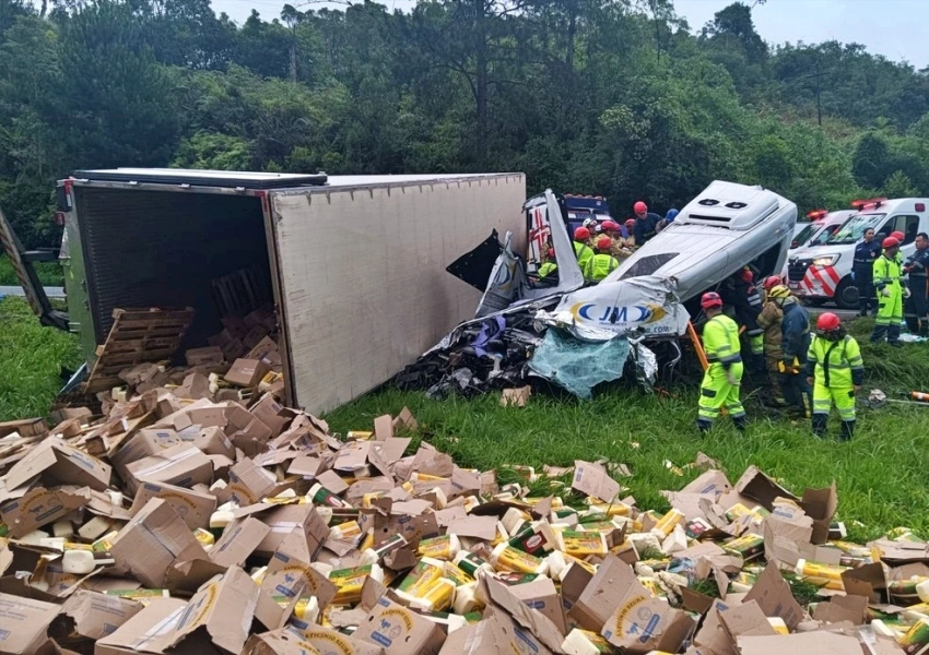 Acidente grave na BR-116 deixa seis mortos na Grande Curitiba