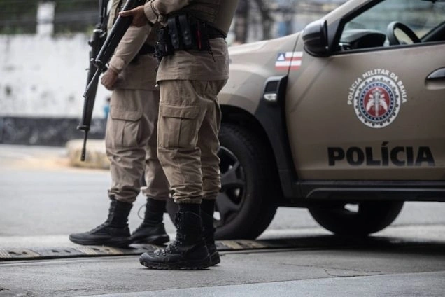 Mulher com mandado por tráfico é presa no centro de Ipiaú