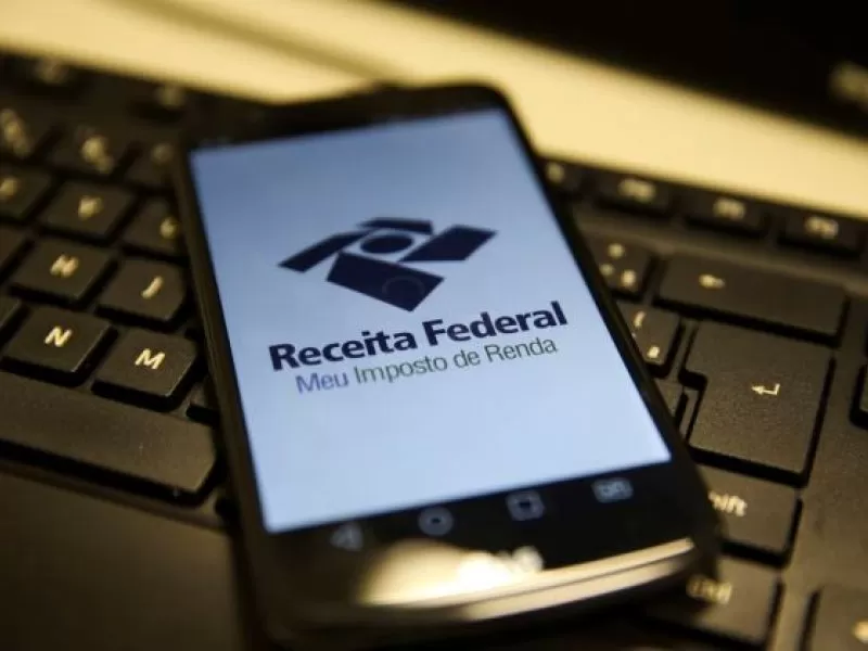 Senado aprova isenção de IR para quem ganha até dois salários mínimos