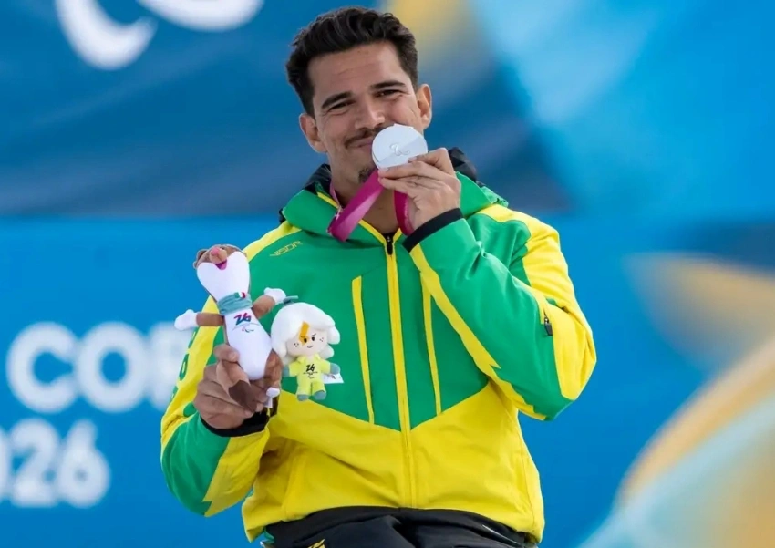 Cristian Ribera conquista primeira medalha do Brasil em Paralimpíada de Inverno