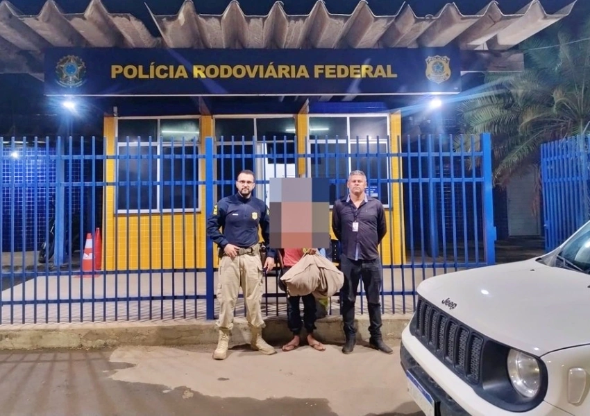 Adolescente furta carro dos pais e percorre 550 km para encontrar garota de jogo online