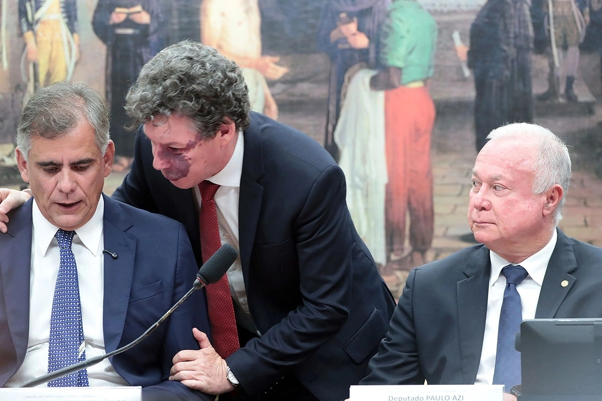CCJ da Câmara aprova propostas que reduzem jornada de trabalho