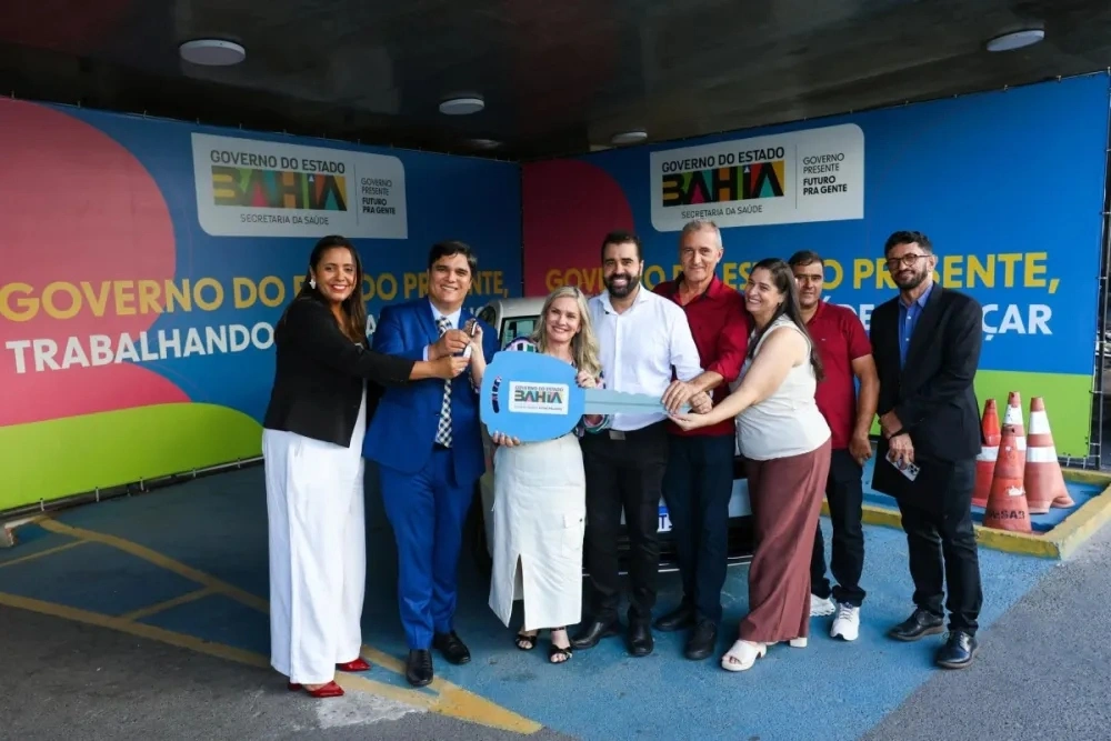 Gestão de Dr. Welington recebe novo veículo para área da saúde em Abaíra