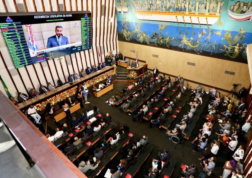 Sessão solene marca início da 19ª legislatura da Assembleia 