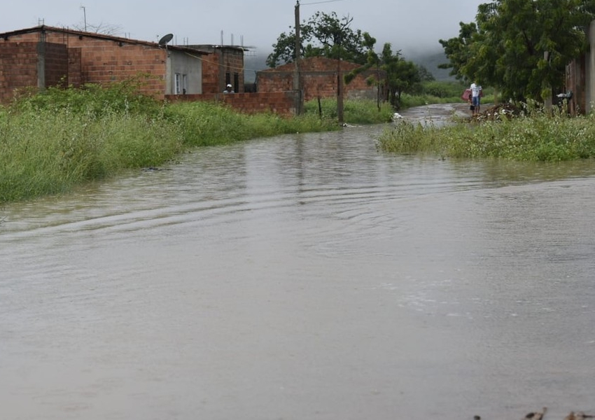 Ibotirama tem cerca de 50 mm de chuva em cinco horas; confira