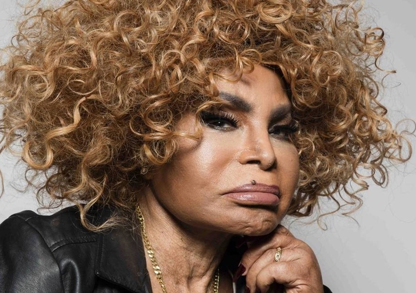 Cantora Elza Soares morre aos 91 anos
