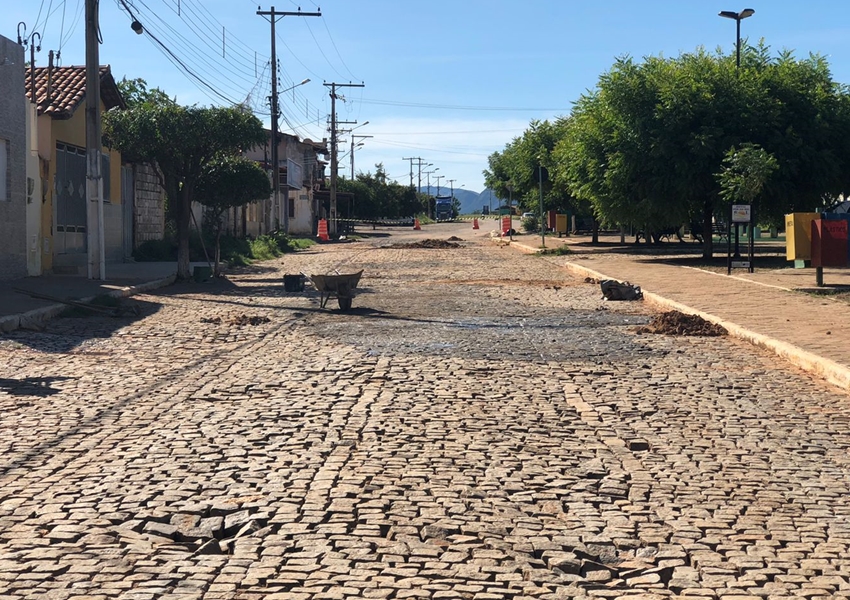 Após chuvas, Prefeitura de Livramento realiza serviços de reparo nas vias