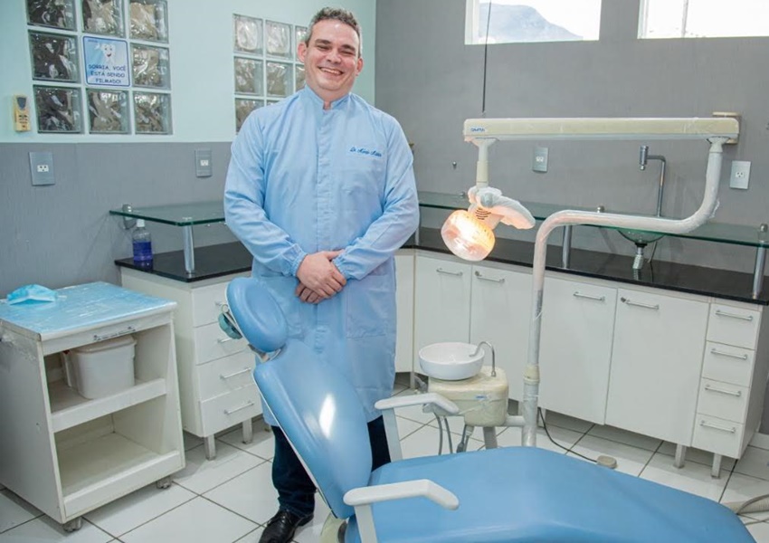 Dica do Doutor Márcio Matias: Após contágio pela Covid-19, escovas de dente devem ser trocadas