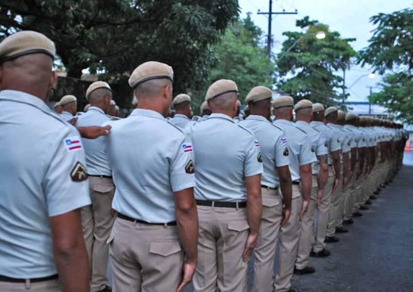 Rui anuncia novo concurso com 2 mil vagas e compra de mil fuzis para a Polícia Militar
