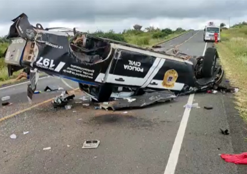 Policiais civis morrem após acidente em rodovia na Bahia